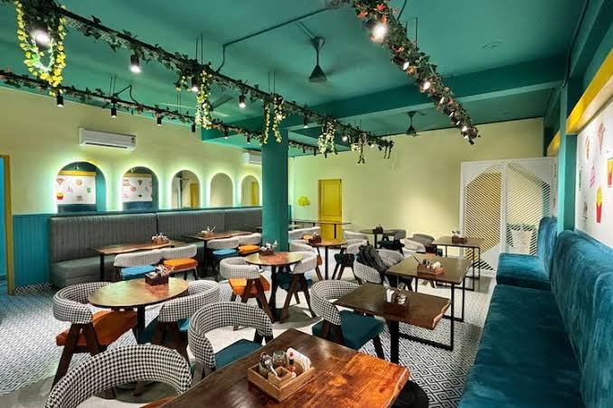 restaurant2